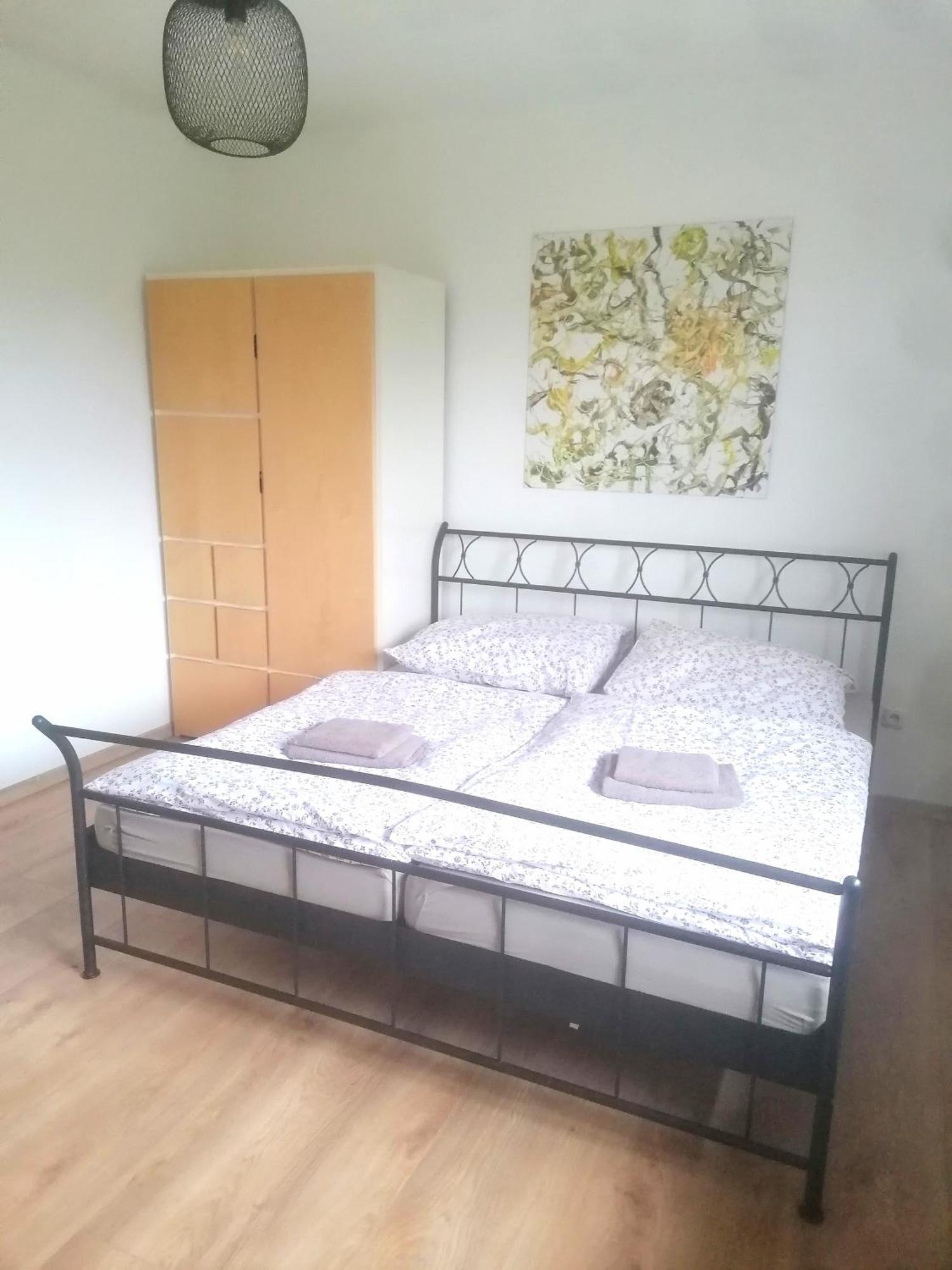 Zwei Schlafzimmer Ferienapartment Anna Am Stubenbergsee Inklusive Vier E-Bikes מראה חיצוני תמונה